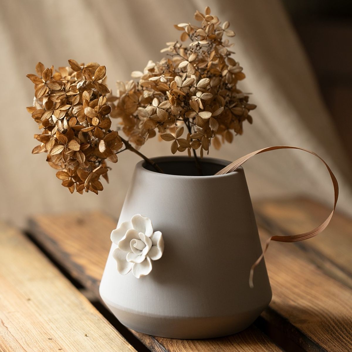 LUSITANO Flowerpot Black Color Classic Style for Interior AmeliaHome