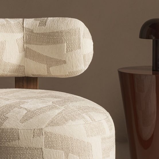 Dolce Relaxation Chair, Rounded Shapes, Beige/Cream, Walnut