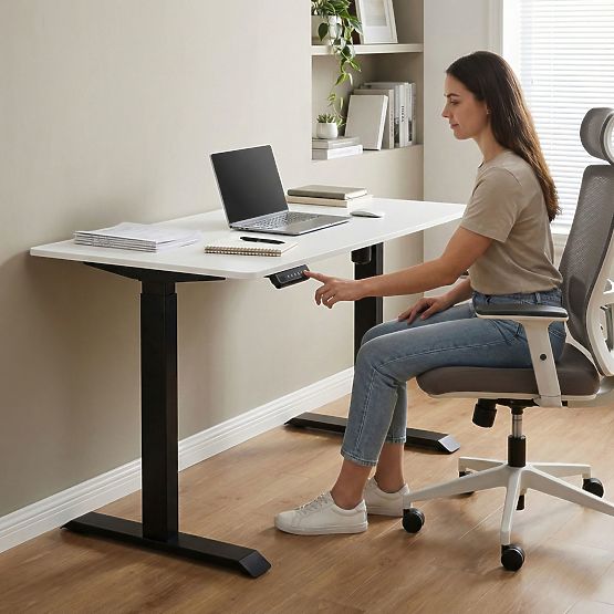Electric Adjustable Desk 140x70 cm, Adjustable Height 76-121 cm ModernHome
