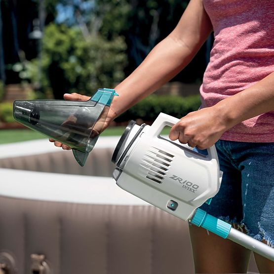 INTEX 28626 Electric Wireless Pool Vacuum Cleaner