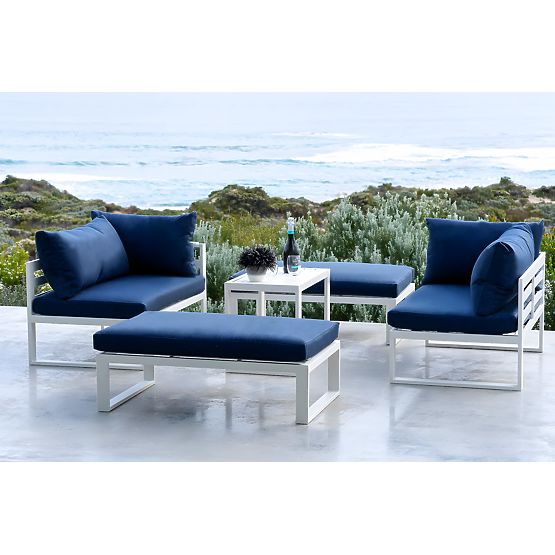 SANTO White Garden Furniture Set