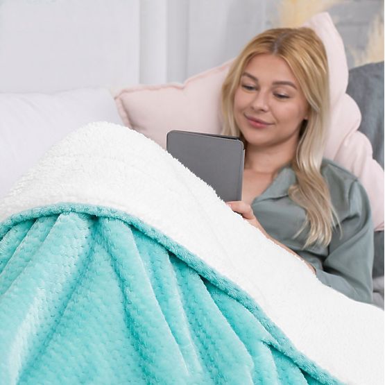 SHLEEPY Turquoise Jacquard Pattern Classic Style Blanket 220x240
