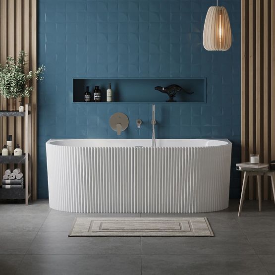 Veneta 170 cm Acrylic Wall Bathtub