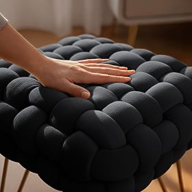 DOTTY BLACK POUF