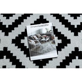 SKETCH Carpet - F998 Cream/Black - Ruta Squares