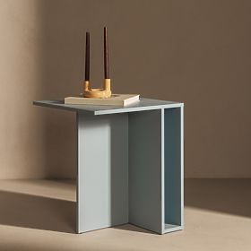 Yaso Side Table in Blue Chalk